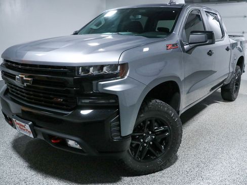 Used 2020 Chevrolet Silverado 1500 LT Trail Boss AWD/4WD image 32
