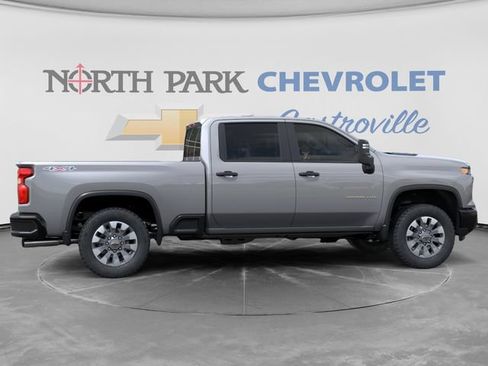 New 2026 Chevrolet Silverado 2500 Custom w/ Custom Value Package AWD/4WD image 5