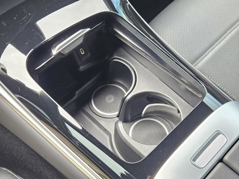 Certified 2026 Mercedes-Benz GLC 300 image 11