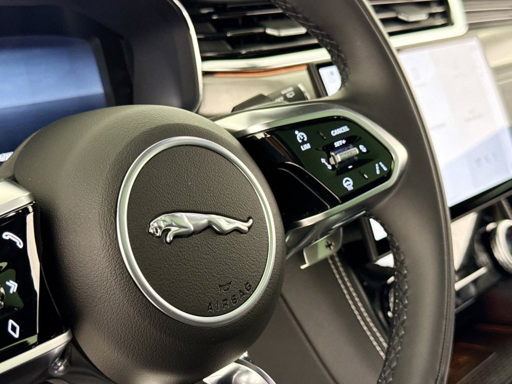 New 2026 Jaguar F-PACE R-Dynamic S AWD/4WD image 19
