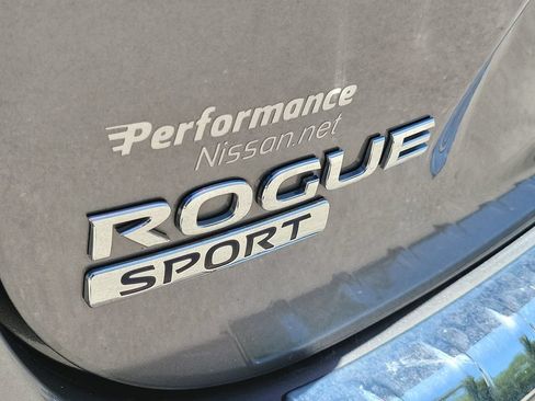 Certified 2020 Nissan Rogue Sport SV FWD image 11