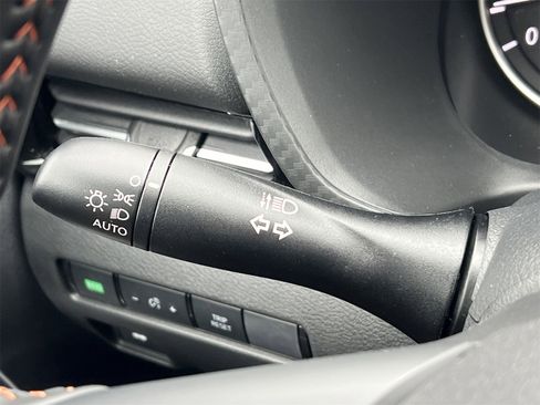 New 2025 Nissan Sentra SR w/ Midnight Edition image 11