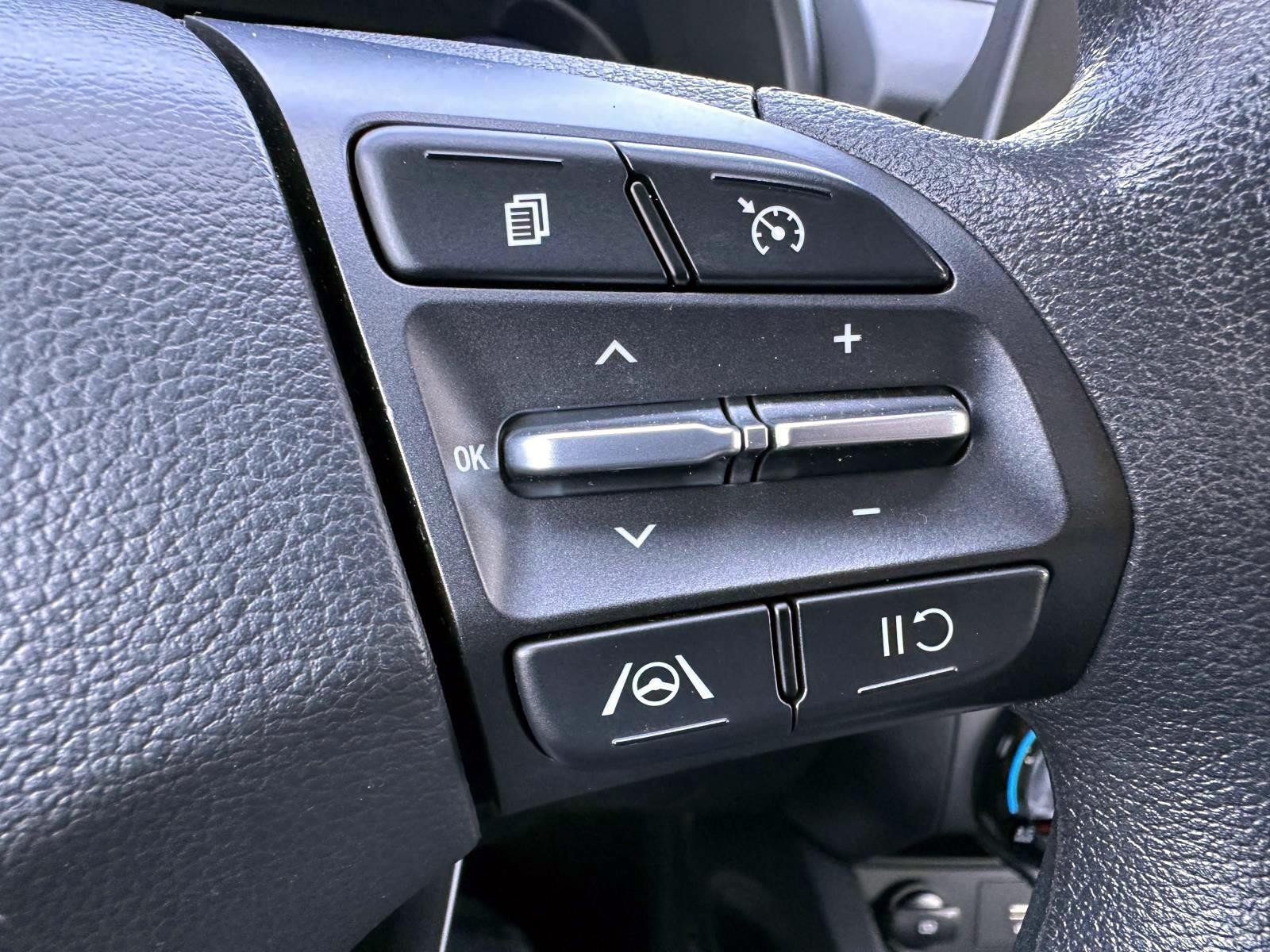 Used 2023 Hyundai Kona SEL AWD/4WD image 18