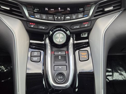 Used 2025 Acura TLX w/ Technology Package image 19