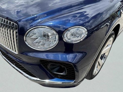 Used 2023 Bentley Bentayga Extended Wheelbase image 15