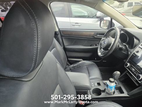 Used 2019 Subaru Outback 3.6R Limited AWD/4WD image 8