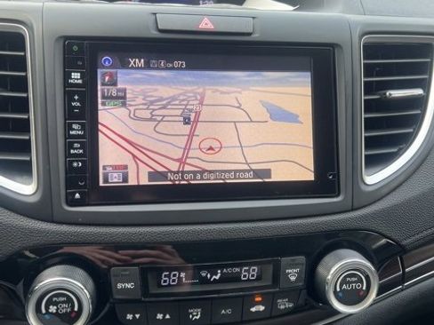 Used 2016 Honda CR-V Touring image 2