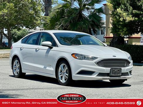 Used 2018 Ford Fusion S FWD image 19
