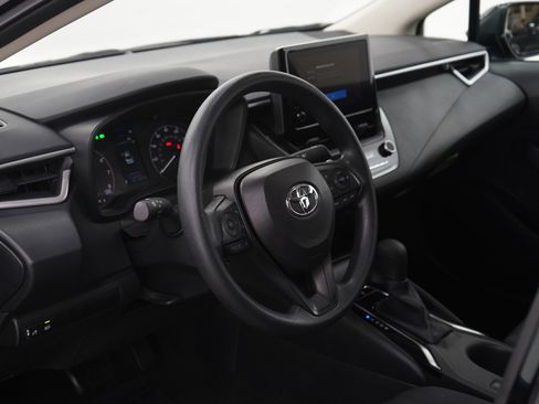 Used 2024 Toyota Corolla LE image 21