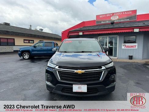 Used 2023 Chevrolet Traverse LS w/ LPO, Cargo Package AWD/4WD image 2