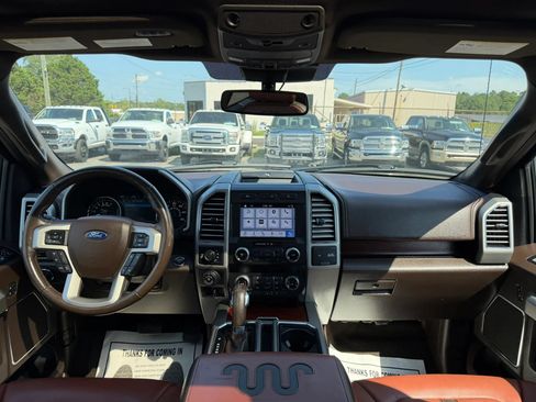 Used 2019 Ford F150 King Ranch w/ Equipment Group 601A Luxury AWD/4WD image 37
