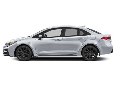 Used 2025 Toyota Corolla SE FWD image 3
