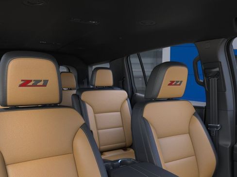 New 2027 Chevrolet Traverse Z71 w/ Driver Confidence Package AWD/4WD image 24