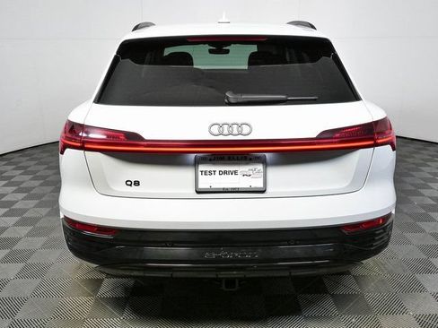 Used 2024 Audi Q8 e-tron Premium Plus AWD/4WD image 30