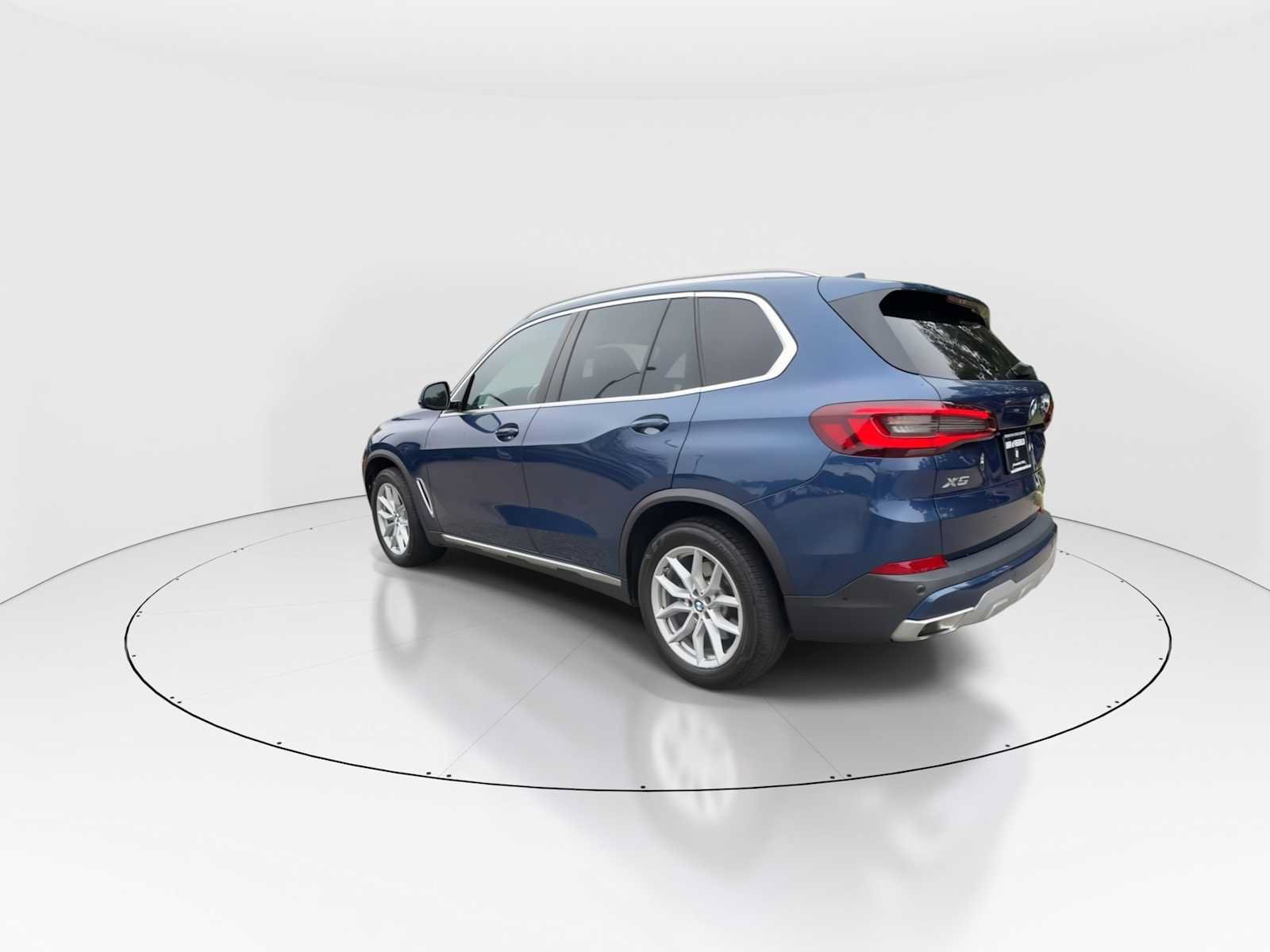 Used 2023 BMW X5 xDrive40i w/ Premium Package AWD/4WD image 6