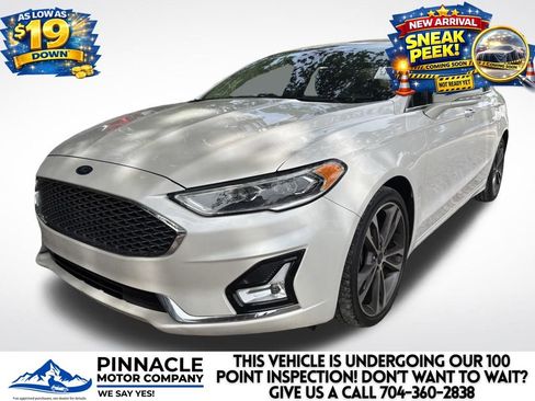 Used 2019 Ford Fusion Titanium FWD image 2