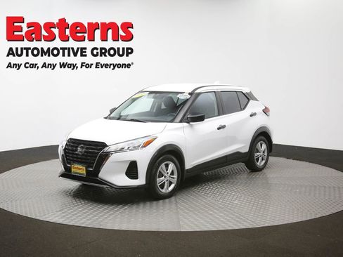 Used 2021 Nissan Kicks S image 52