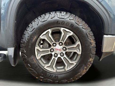 Used 2019 GMC Sierra 1500 SLT w/ SLT Convenience Package AWD/4WD image 9