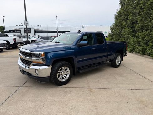 Used 2016 Chevrolet Silverado 1500 LT w/ All Star Edition AWD/4WD image 7
