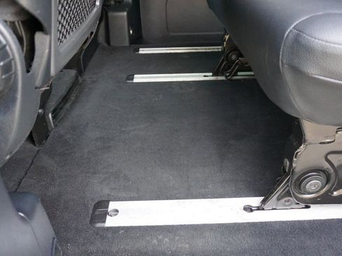 Used 2016 Mercedes-Benz Metris Passenger image 24