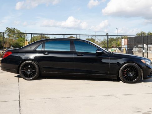 Used 2017 Mercedes-Benz Maybach S 550 4MATIC image 15
