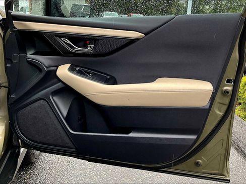 Used 2022 Subaru Outback Premium image 12