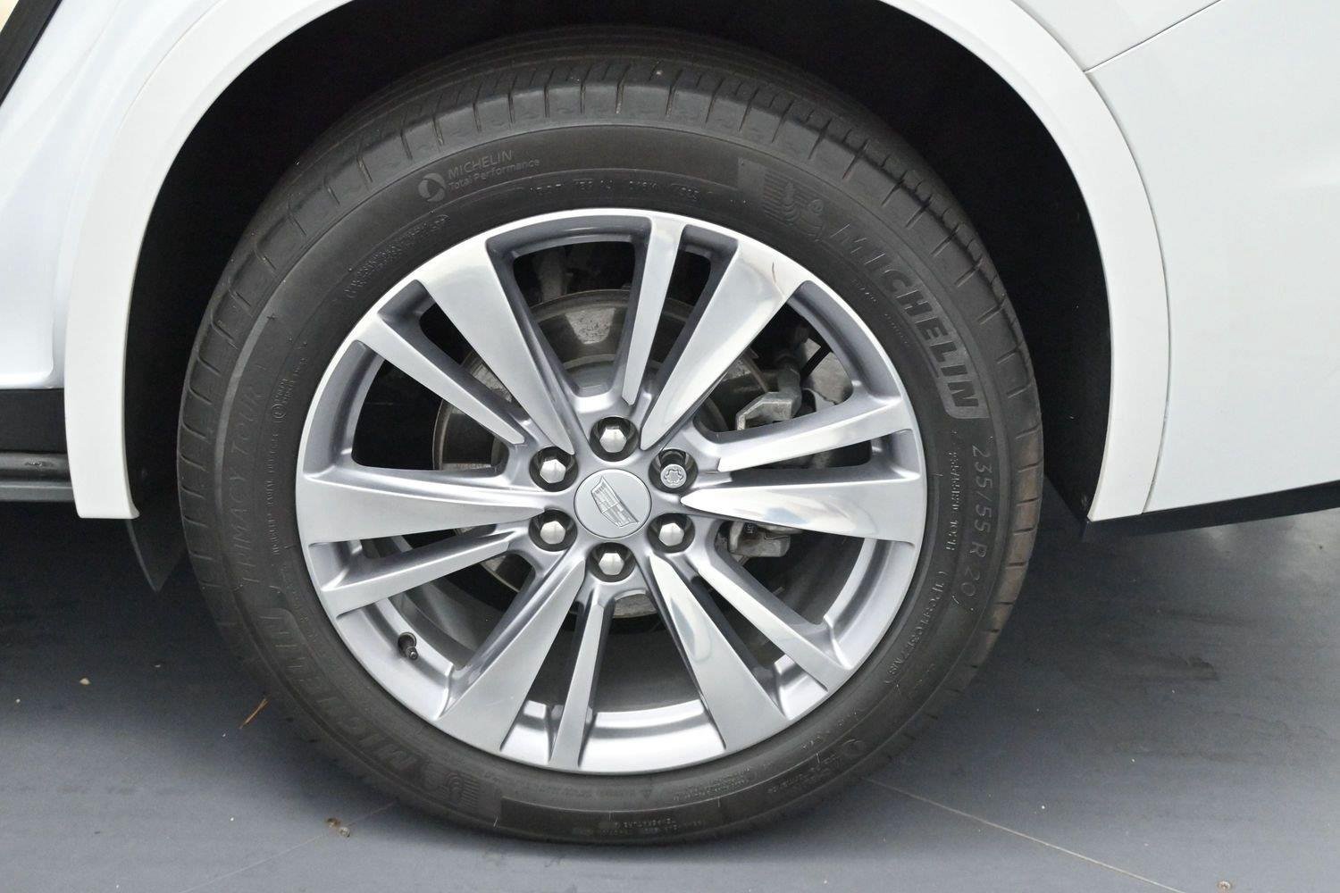 Certified 2024 Cadillac XT6 Premium Luxury AWD/4WD image 40