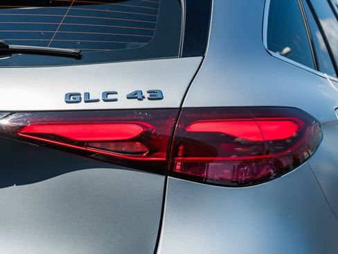 Used 2024 Mercedes-Benz GLC 43 AMG 4MATIC image 7