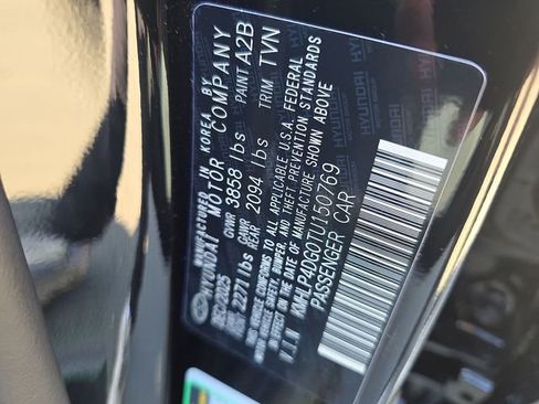 New 2026 Hyundai Elantra Limited FWD image 46