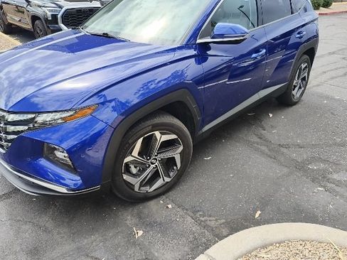 Used 2022 Hyundai Tucson Limited AWD/4WD image 2