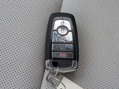 Certified 2026 Lincoln Aviator Reserve AWD/4WD image 29