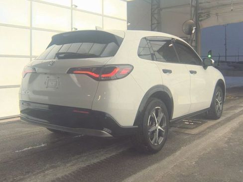 Used 2023 Honda HR-V EX-L image 3