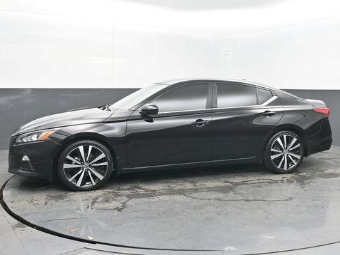 Used 2021 Nissan Altima 2.5 SR image 4