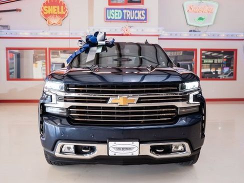 Used 2019 Chevrolet Silverado 1500 High Country image 12