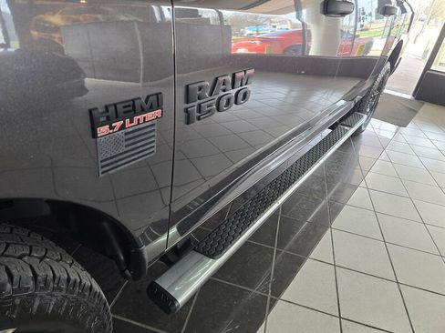 Used 2018 RAM 1500 Express w/ Express Value Package image 26