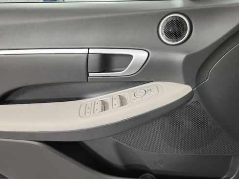 Certified 2025 Hyundai Sonata SEL FWD image 9