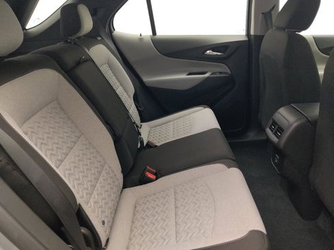 Used 2024 Chevrolet Equinox LS FWD image 19