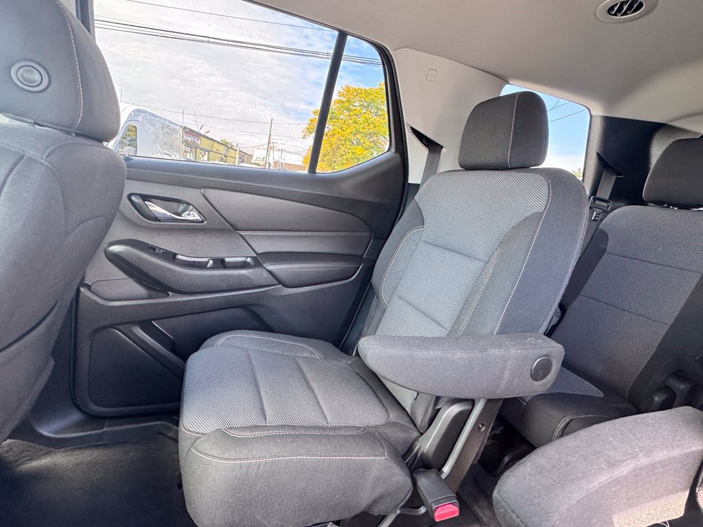 Used 2019 Chevrolet Traverse LT AWD/4WD image 16