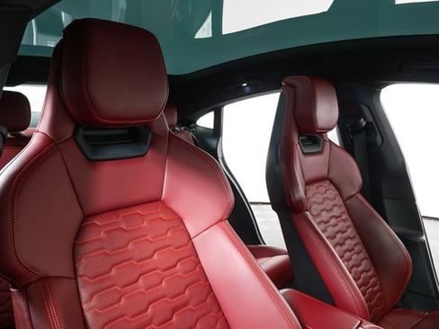 Used 2023 Audi e-tron GT Prestige image 23