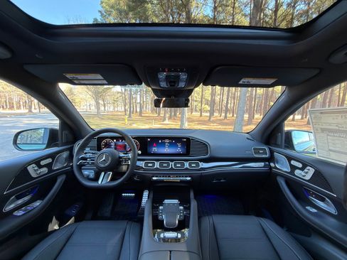 New 2026 Mercedes-Benz GLS 450 4MATIC image 2