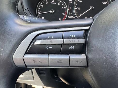Used 2022 MAZDA MAZDA3 s image 20