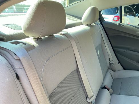 Used 2017 Chevrolet Cruze LS image 19