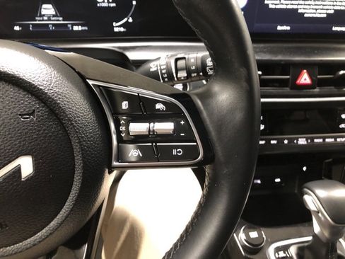 New 2025 Kia Seltos EX image 28