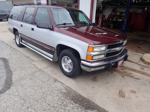 Used 1994 Chevrolet Suburban 2WD image 18