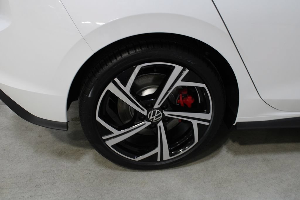 New 2026 Volkswagen GTI SE FWD image 26