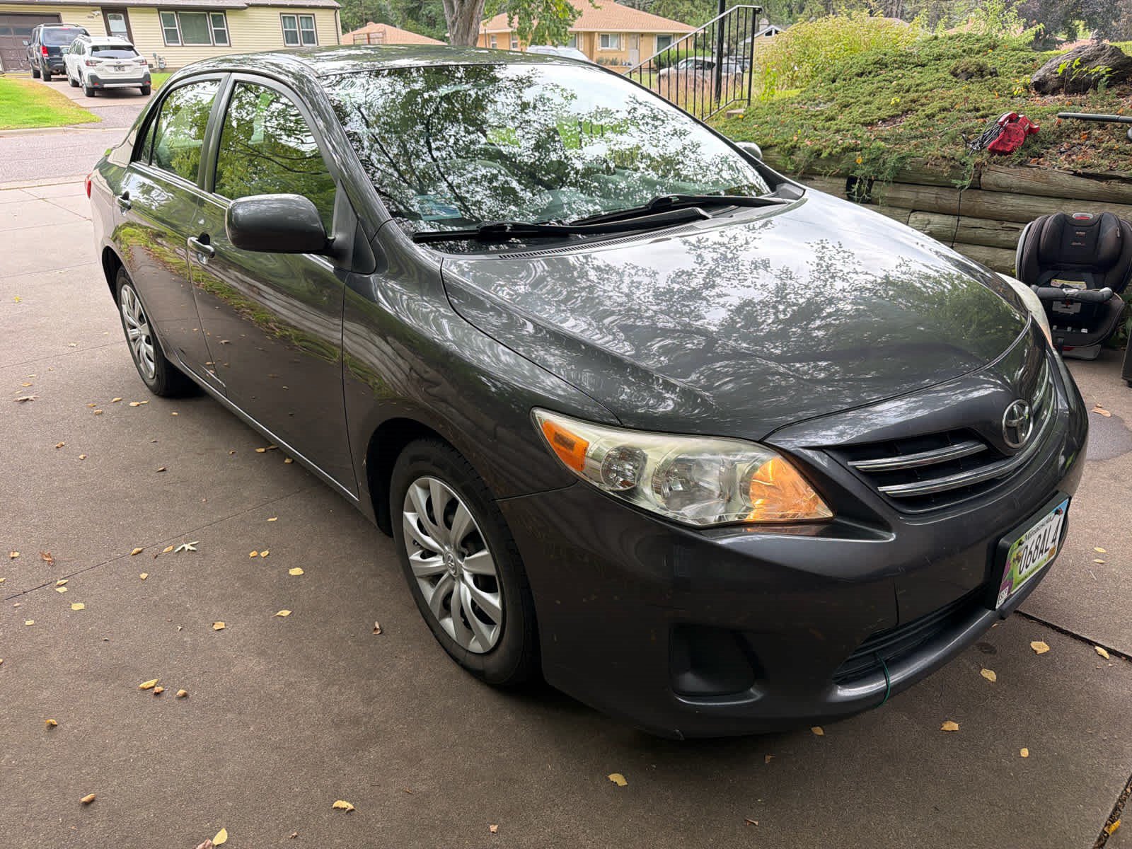 Used 2013 Toyota Corolla LE FWD image 4