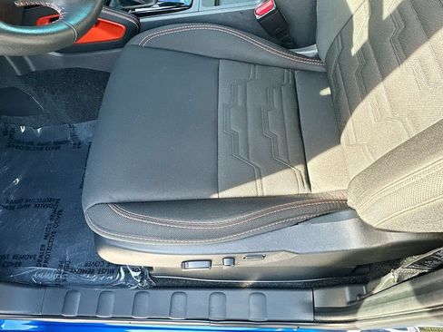 Used 2025 Nissan Frontier PRO-4X AWD/4WD image 18