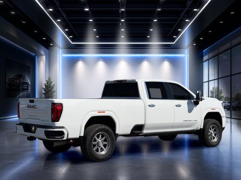 Used 2022 GMC Sierra 3500 Denali AWD/4WD image 4