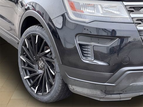 Used 2018 Ford Explorer 4WD image 42