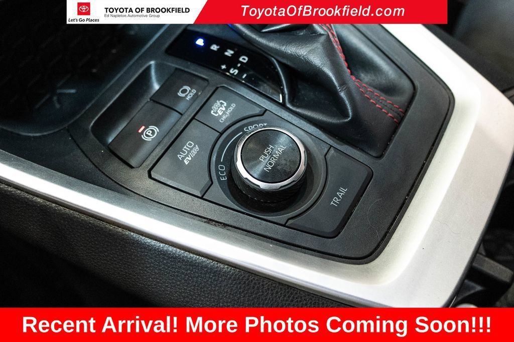 Used 2024 Toyota RAV4 SE w/ Weather & Moonroof Package AWD/4WD image 24